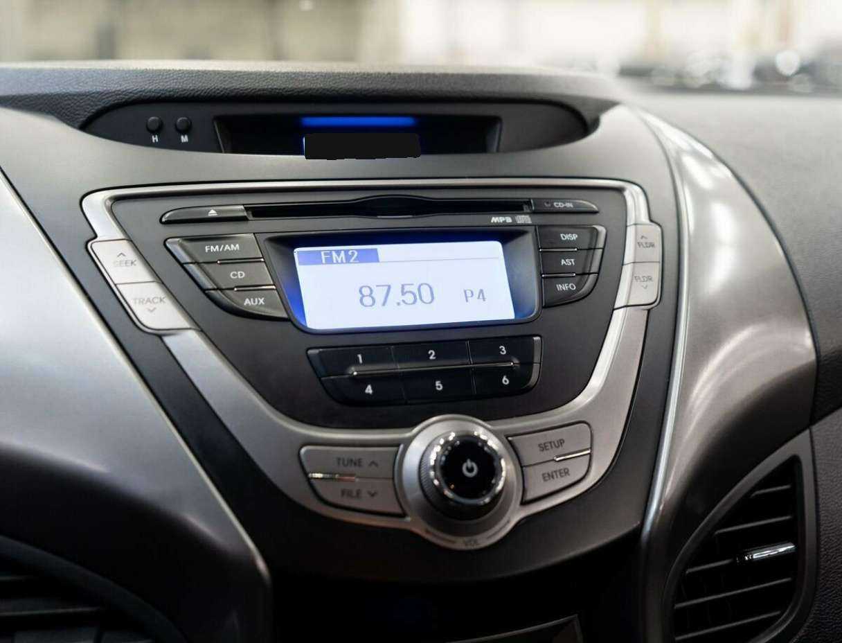 Hyundai Elantra, 2012 Фото №12