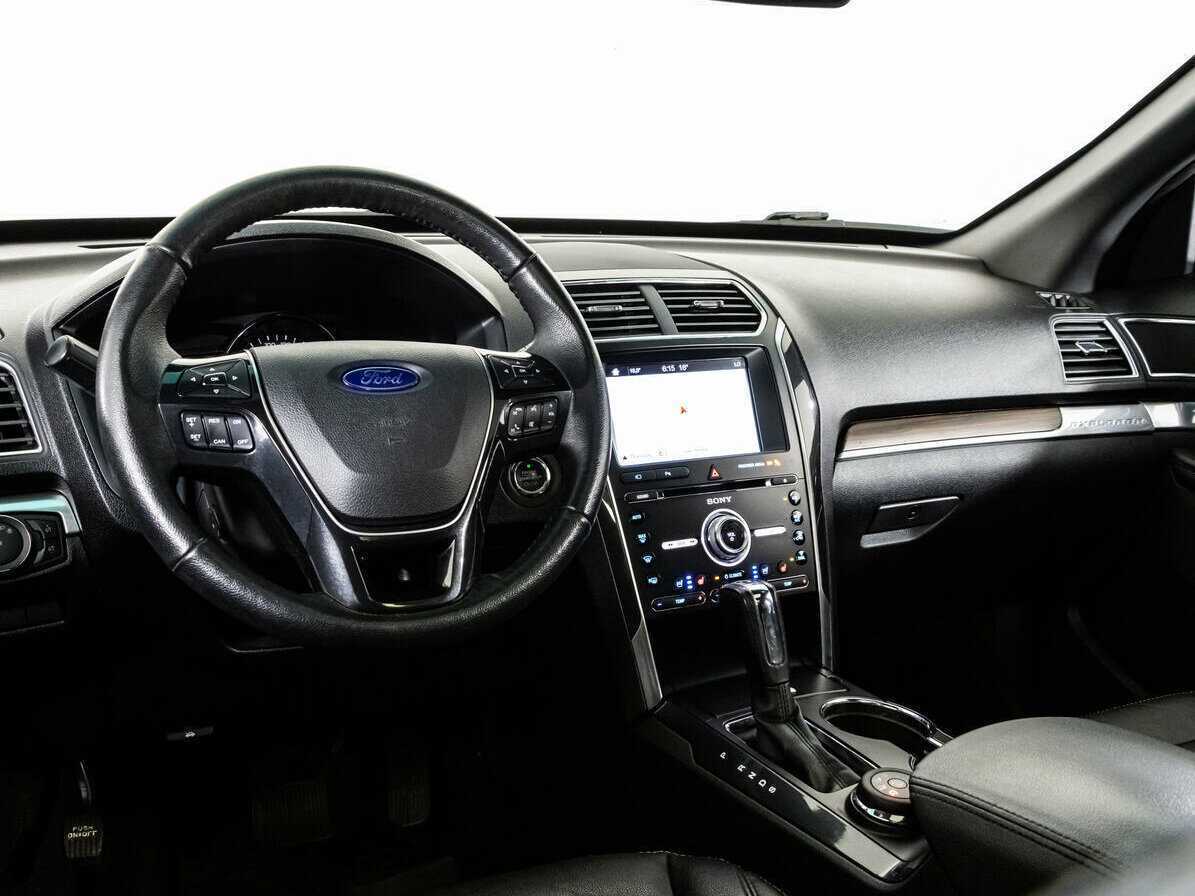 Ford Explorer, 2016 Фото №9