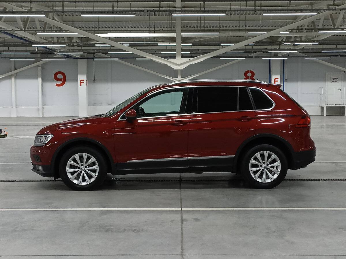 Volkswagen Tiguan, 2018 Фото №8