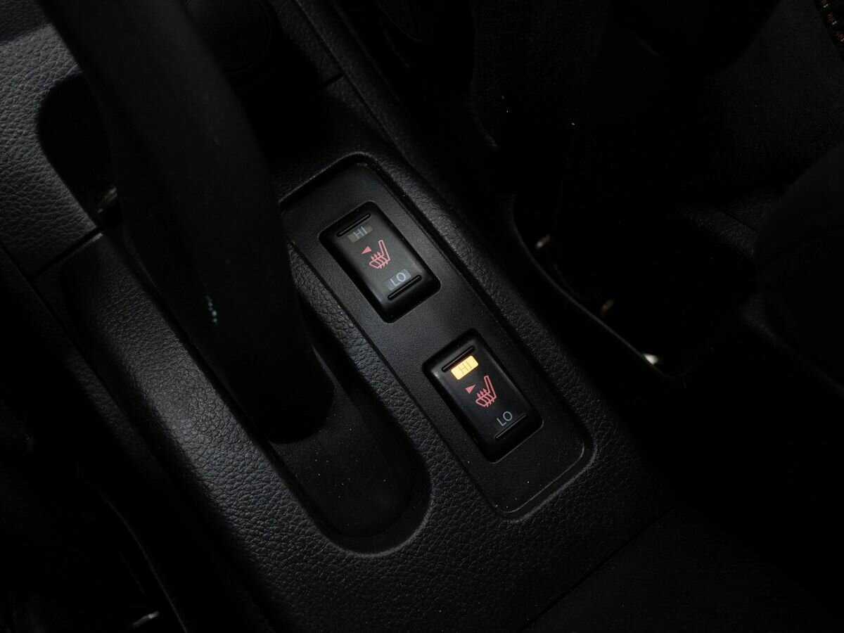 Nissan Tiida, 2012 Фото №19