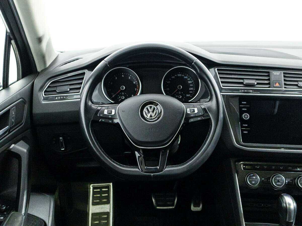 Volkswagen Tiguan, 2020 Фото №18