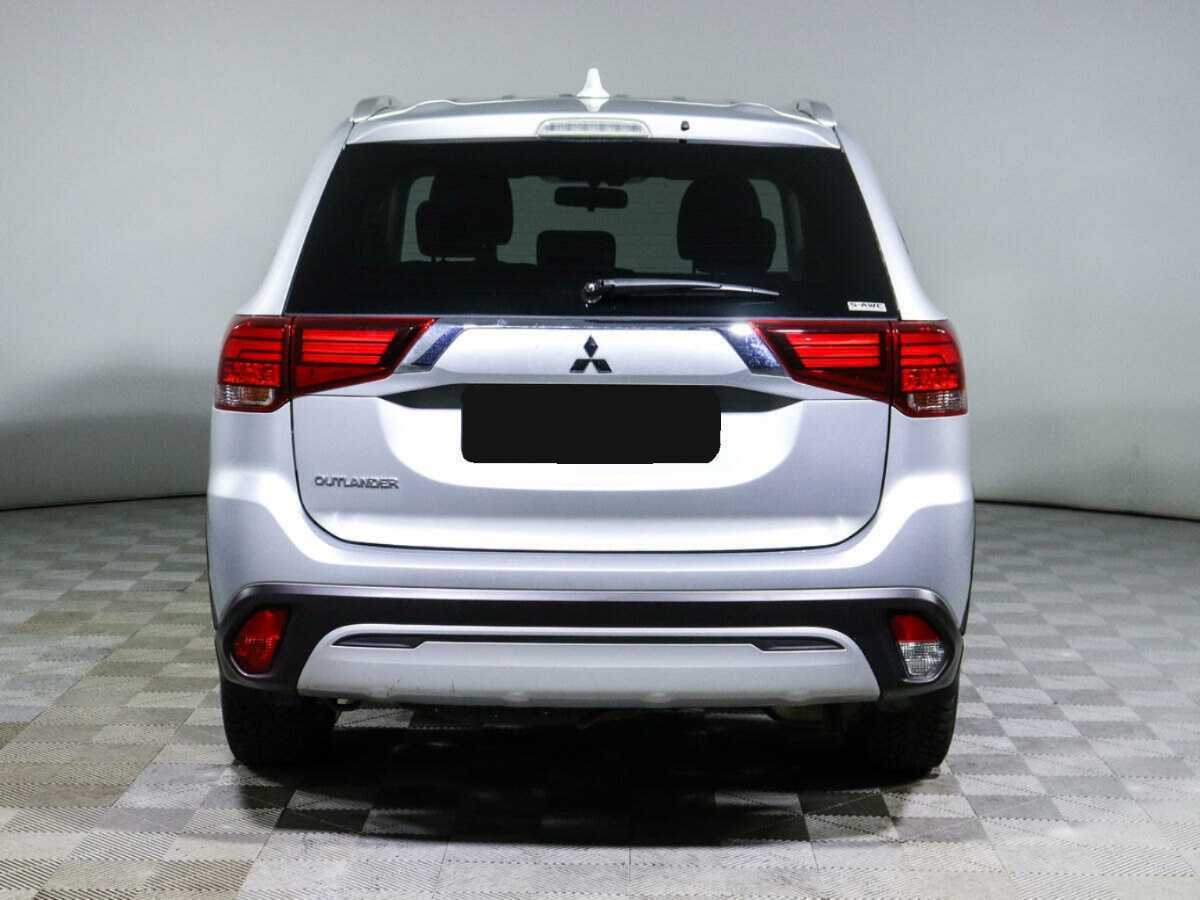 Mitsubishi Outlander, 2021 Фото №5
