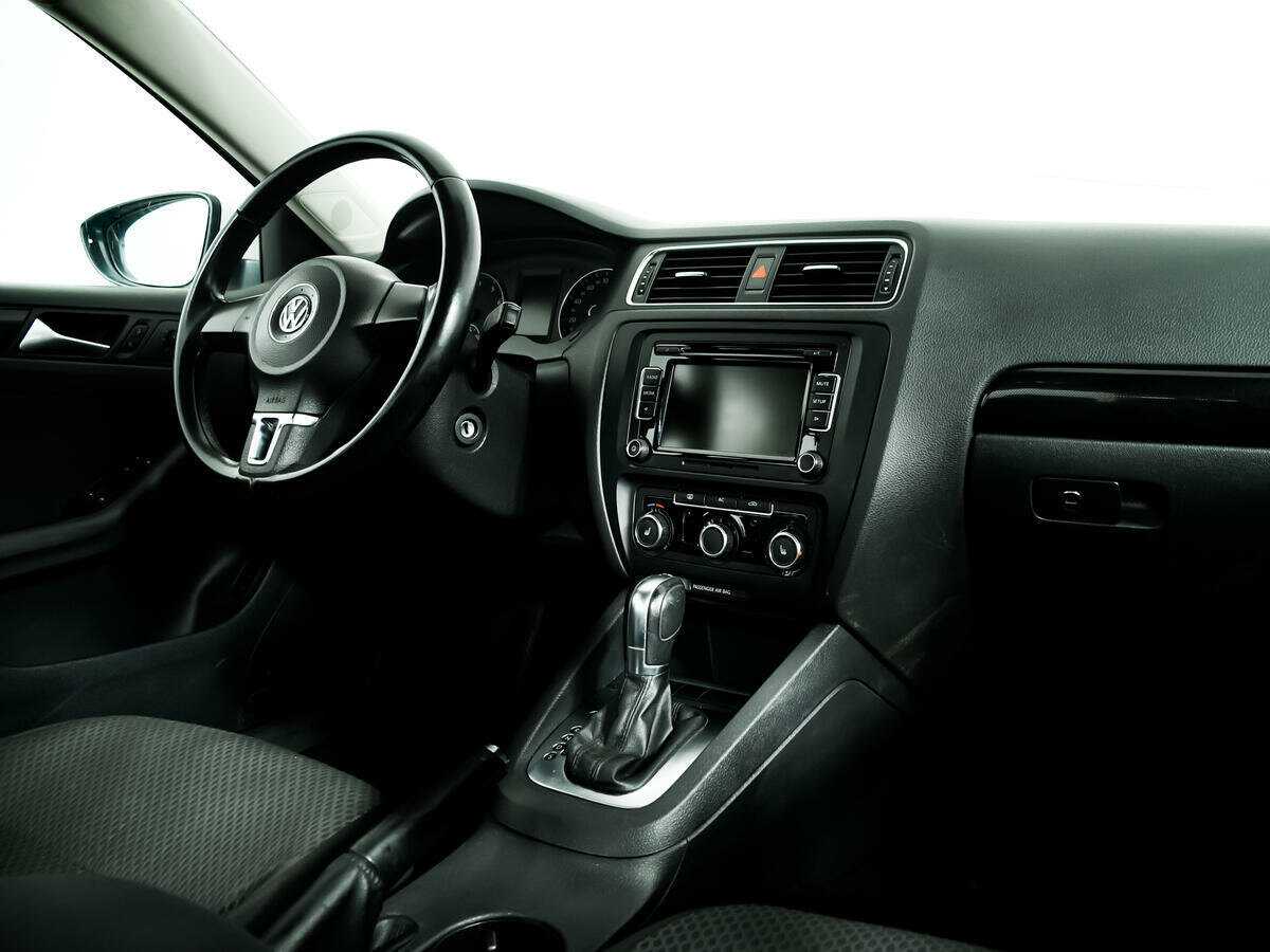 Volkswagen Jetta, 2012 Фото №9