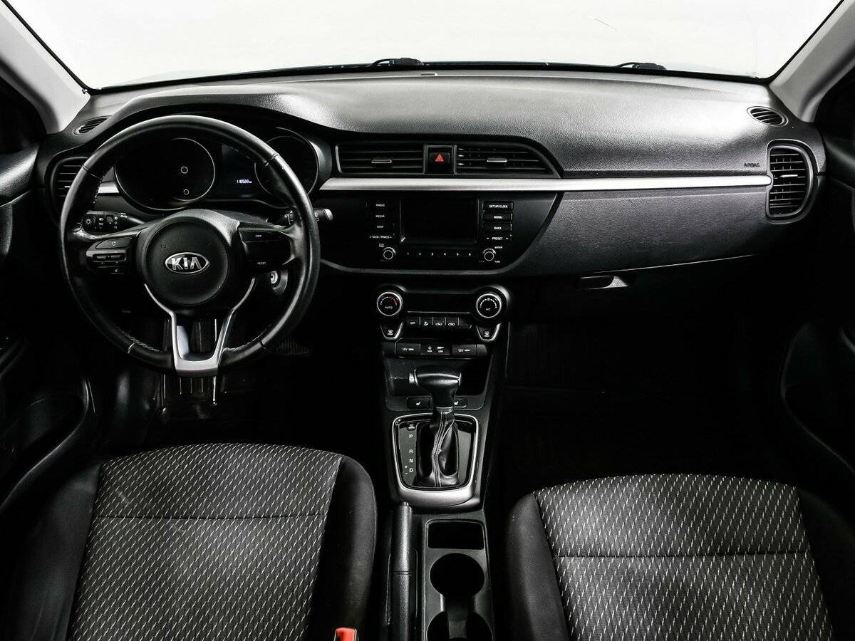 Kia Rio X-Line, 2019 Фото №11