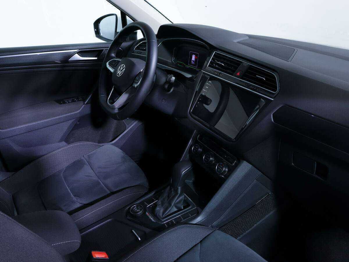 Volkswagen Tiguan, 2019 Фото №7