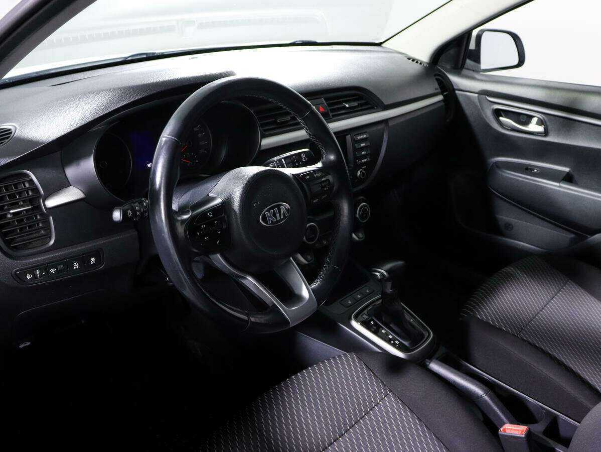 Kia Rio X-Line, 2018 Фото №13