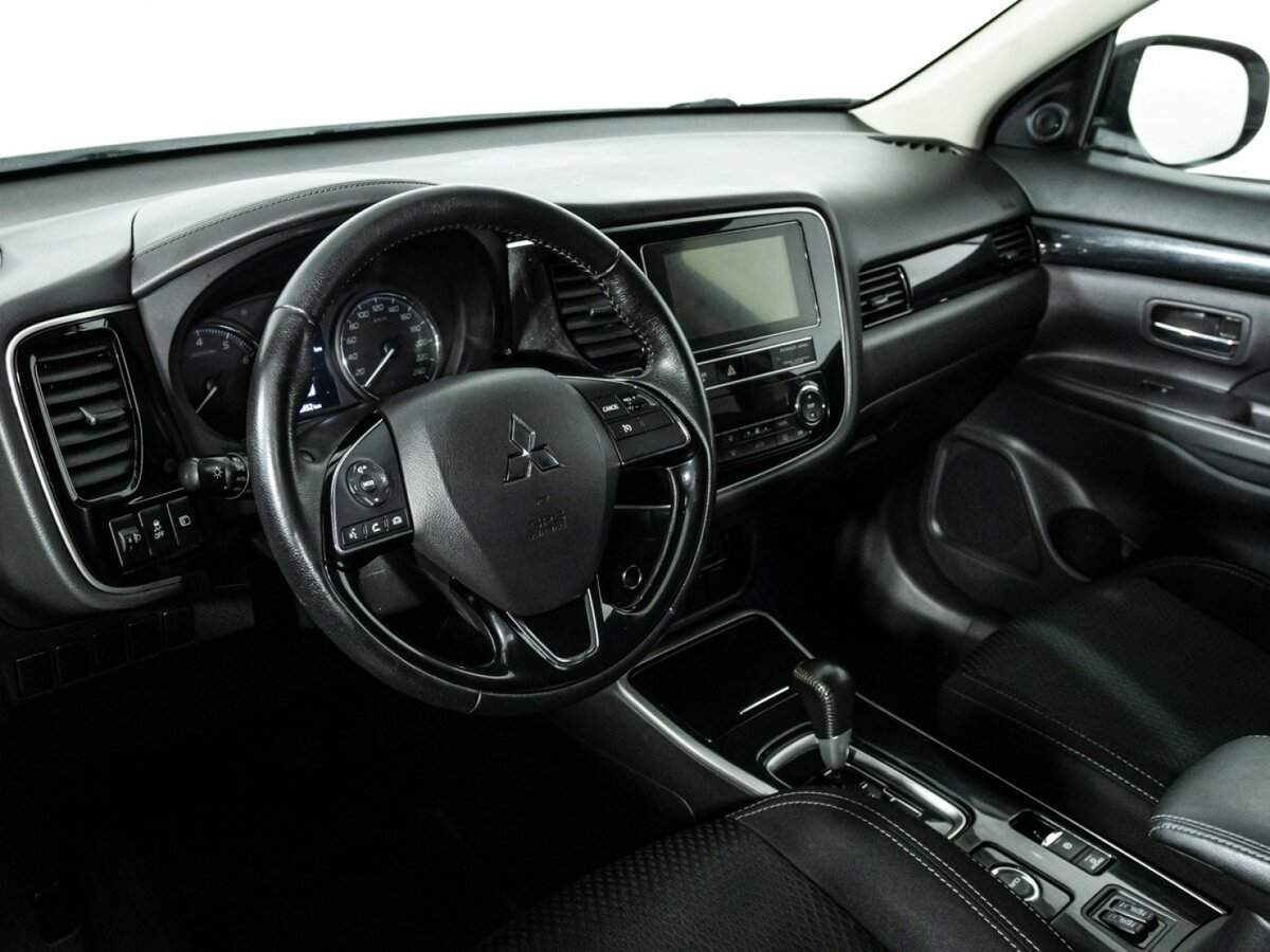 Mitsubishi Outlander, 2019 Фото №11