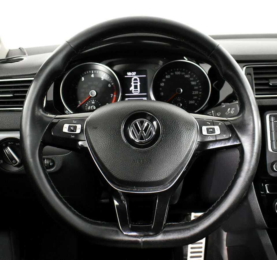 Volkswagen Jetta, 2016 Фото №7