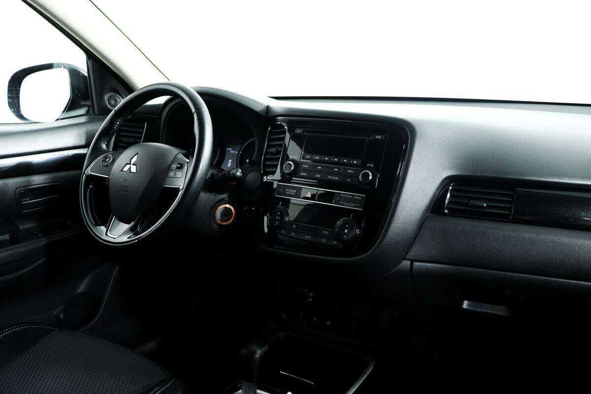 Mitsubishi Outlander, 2018 Фото №9