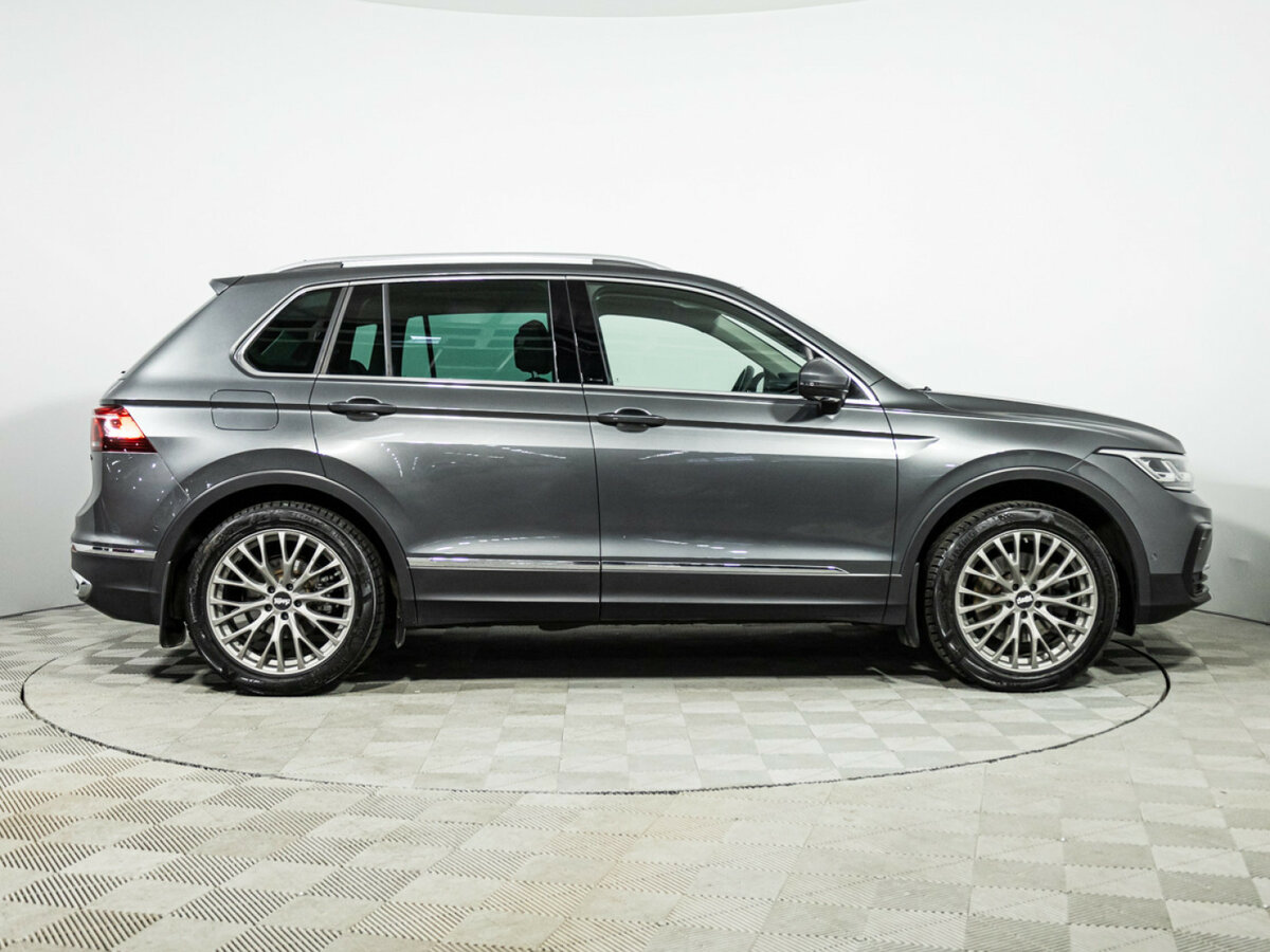 Volkswagen Tiguan II Рестайлинг, 2020 Фото №4