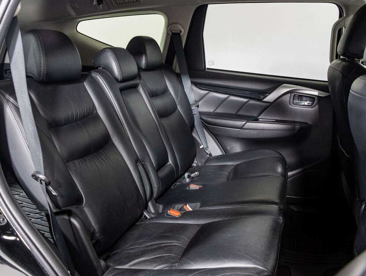 Mitsubishi Pajero Sport, 2017 Фото №13