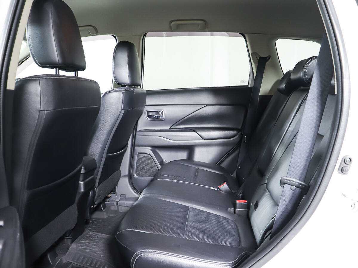 Mitsubishi Outlander, 2013 Фото №10