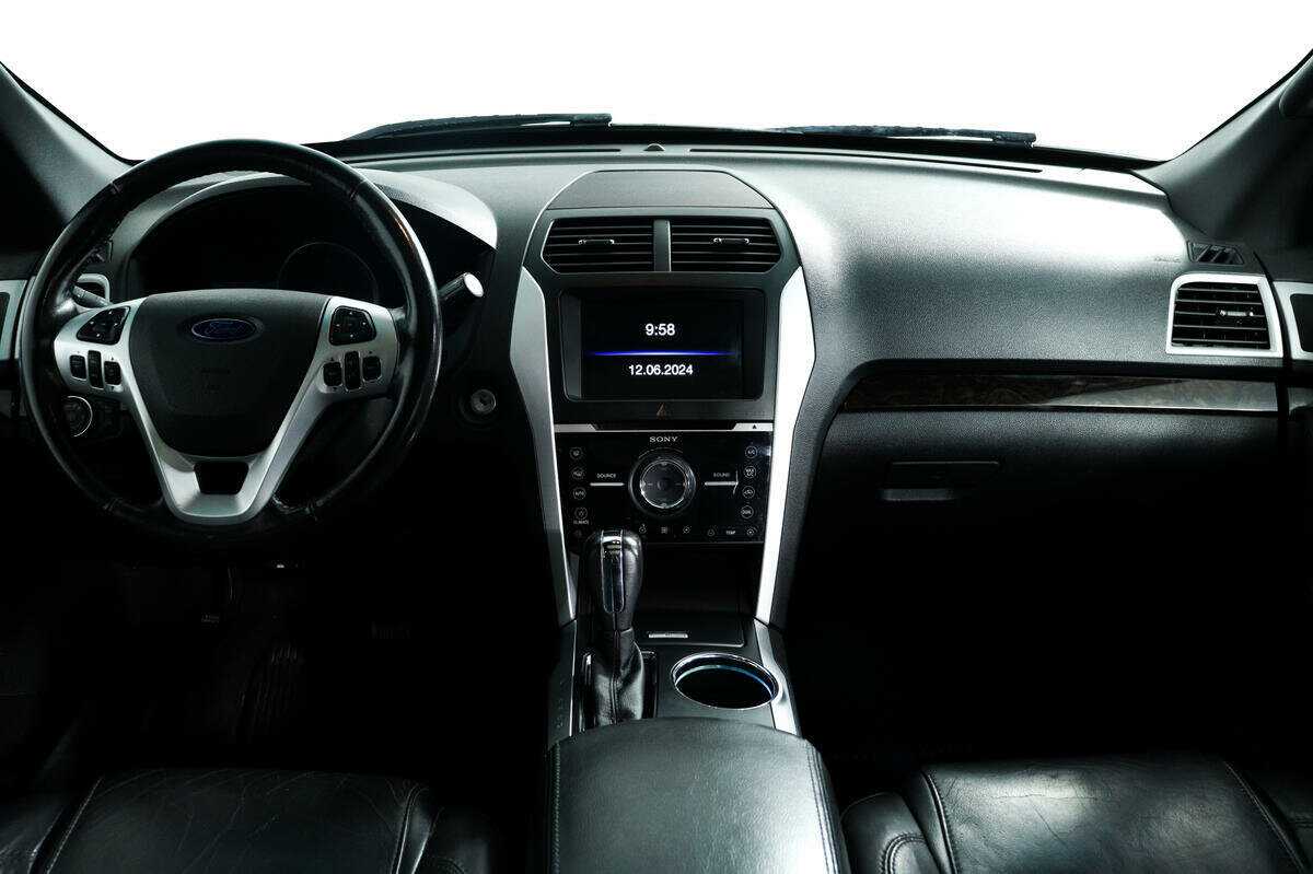 Ford Explorer, 2012 Фото №11