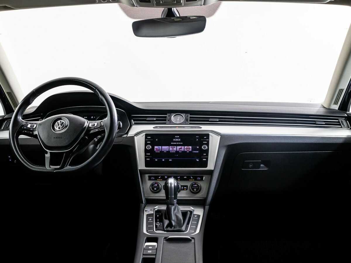 Volkswagen Passat, 2018 Фото №8