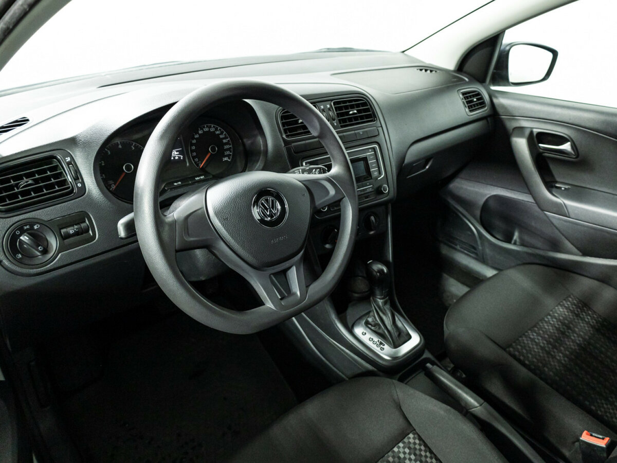 Volkswagen Polo V Рестайлинг, 2019 Фото №11