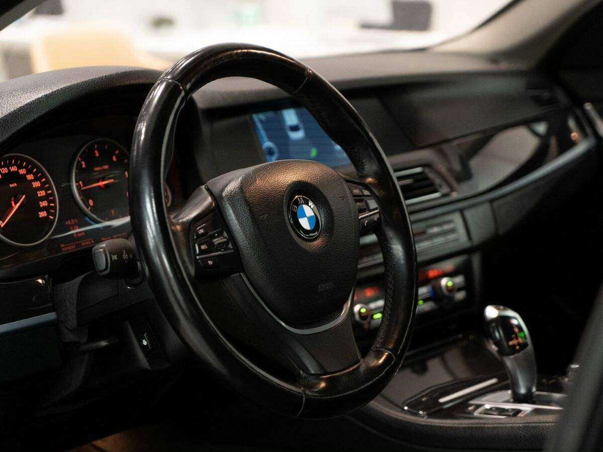 BMW 5 серии 525d xDrive, 2012 Фото №5