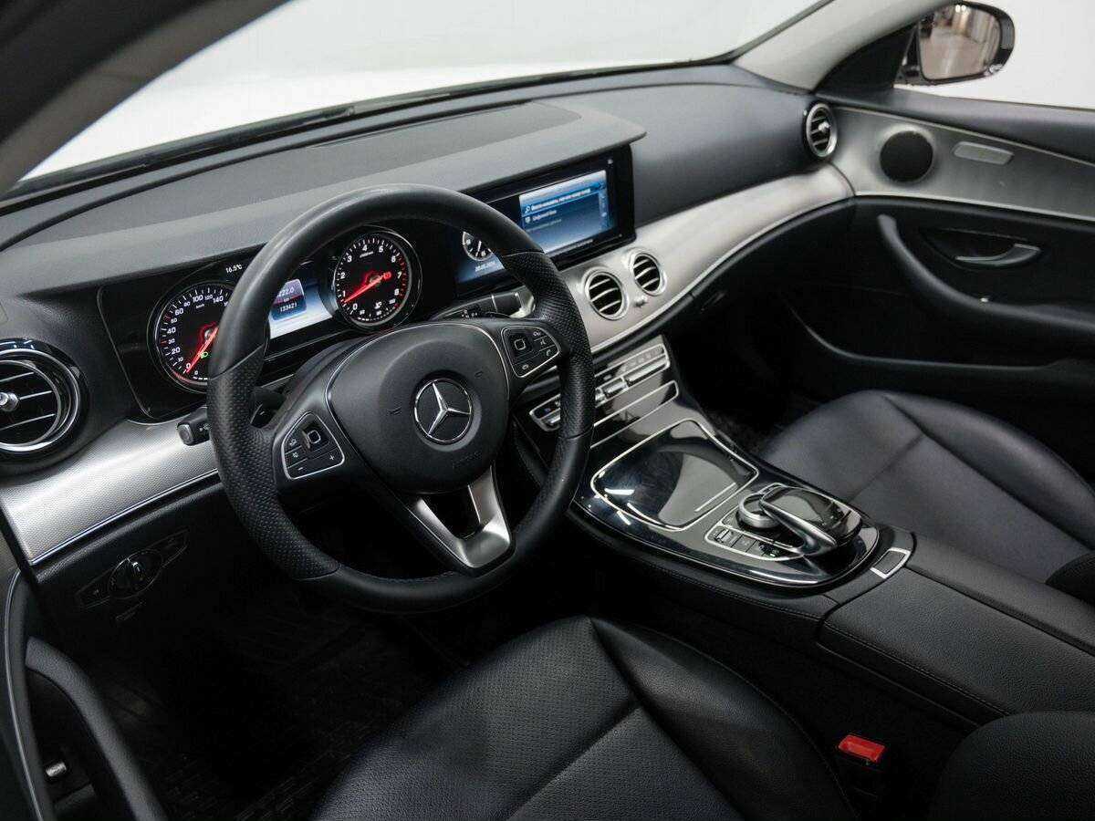 Mercedes-Benz E-Класс 200, 2017 Фото №15