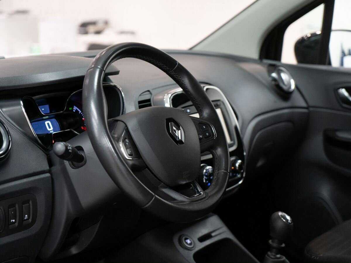 Renault Kaptur, 2017 - 73 700 км. | Фото №5