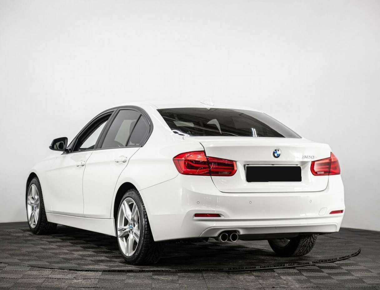 BMW 3 серии 320i, 2015 Фото №4