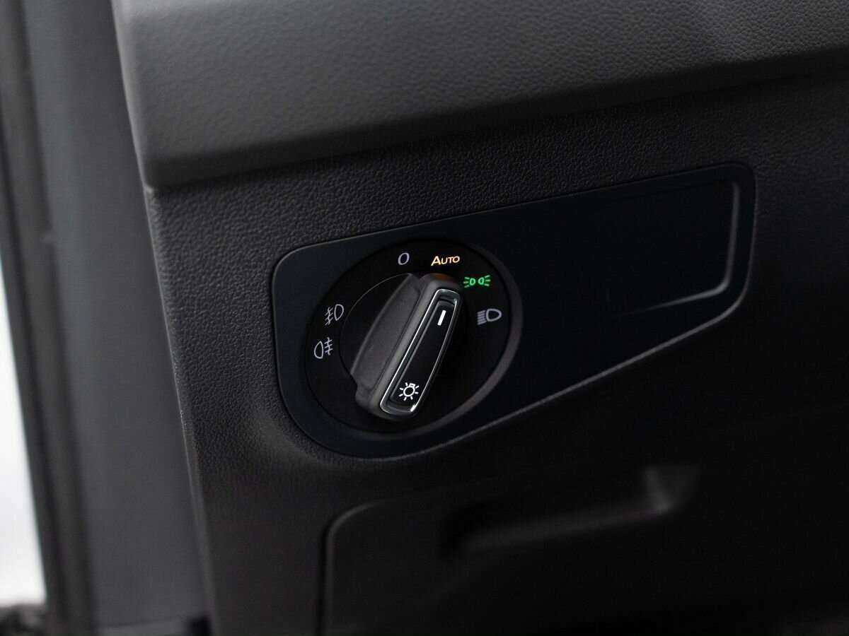 Volkswagen Tiguan, 2019 Фото №20