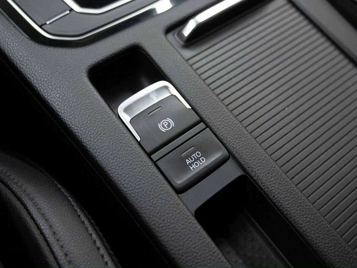 Volkswagen Passat, 2019 Фото №22