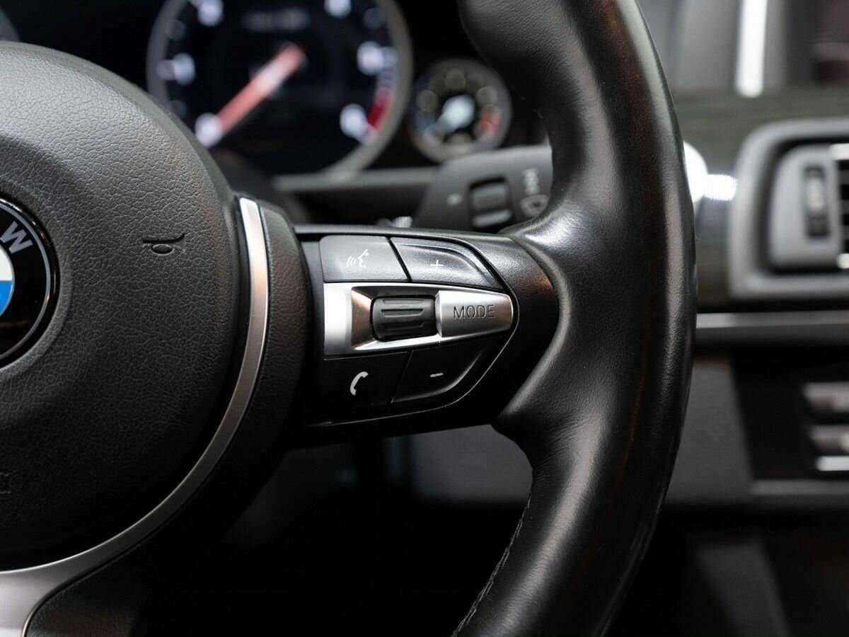 BMW 5 серии 530d xDrive, 2016 Фото №17