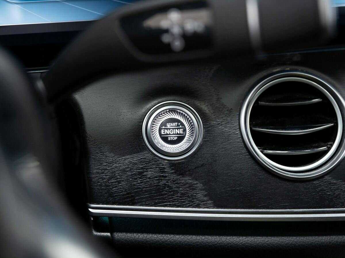 Mercedes-Benz E-Класс 200, 2018 Фото №20