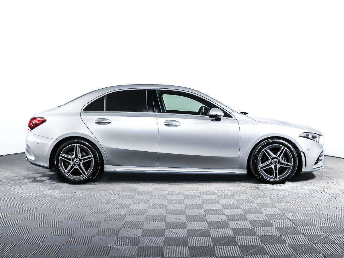 Mercedes-Benz A-Класс 200, 2019 - 43 180 км. | Фото №4