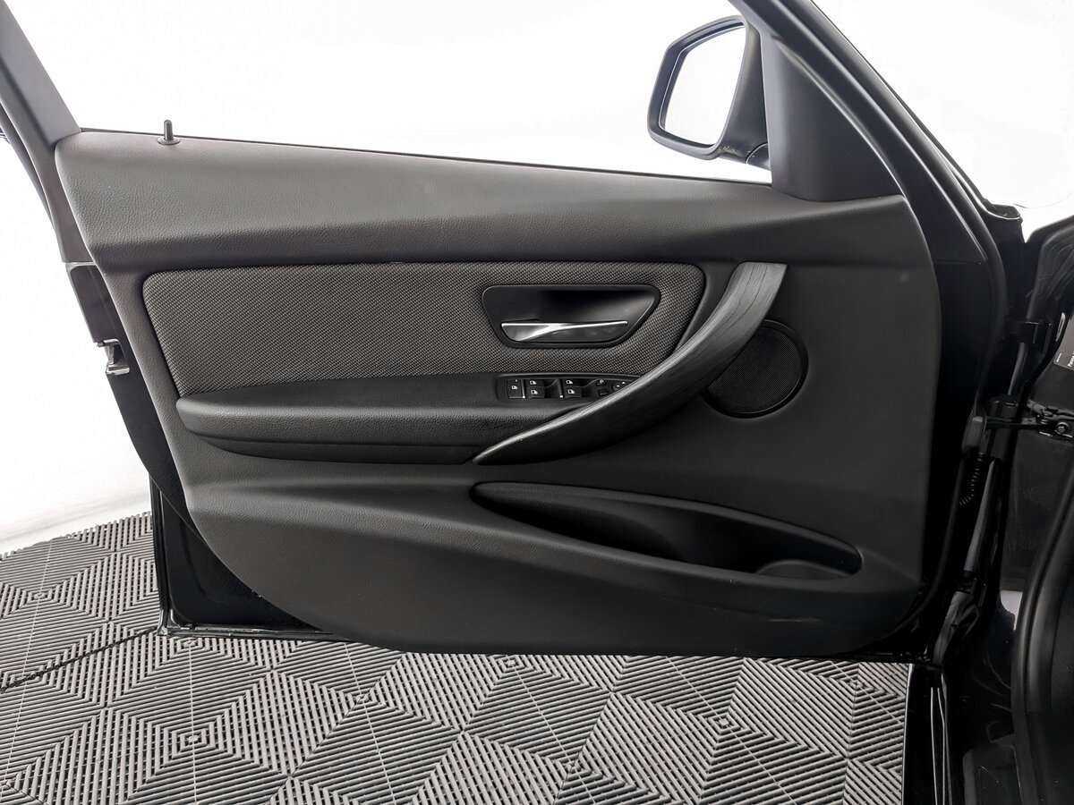 BMW 3 серии 320d xDrive, 2019 Фото №14