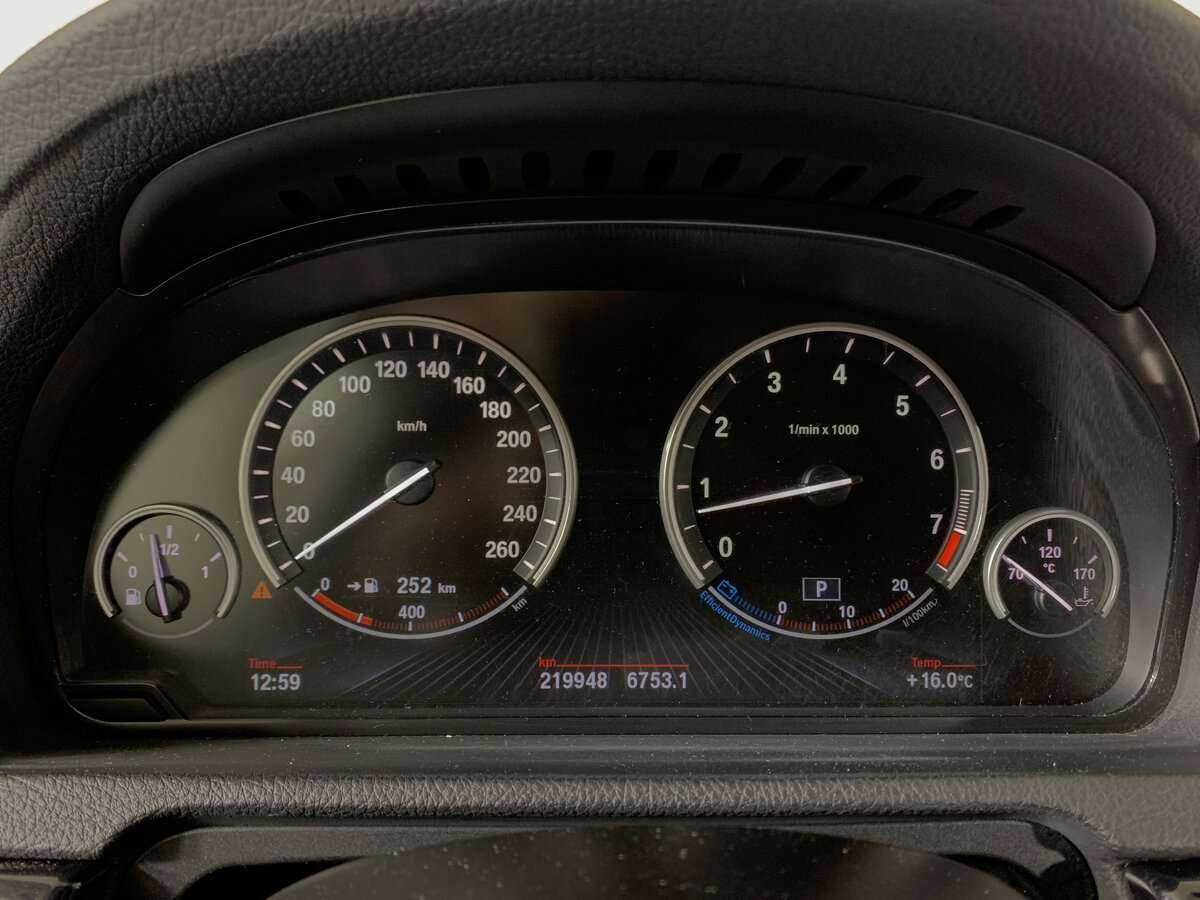 BMW 5 серии Gran Turismo 535i xDrive, 2012 Фото №12