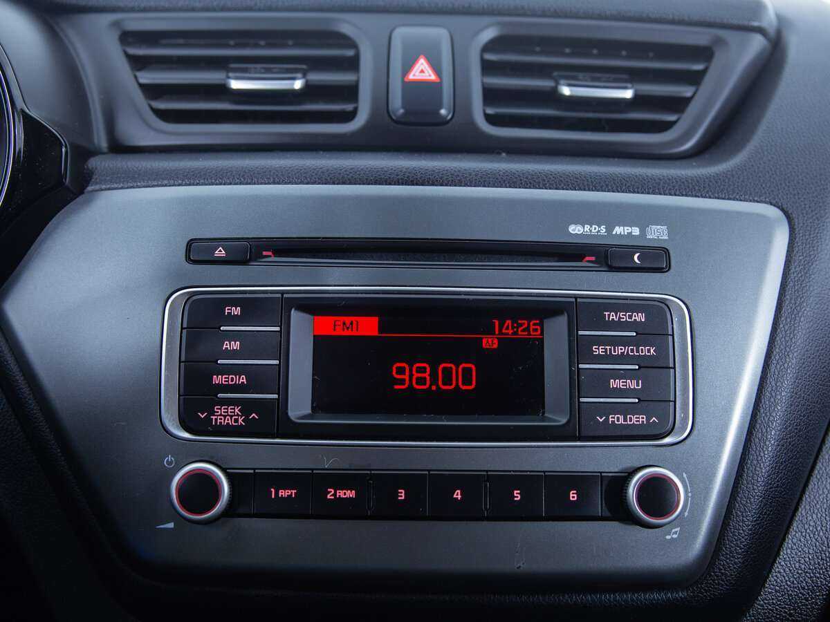 Kia Rio, 2017 Фото №14