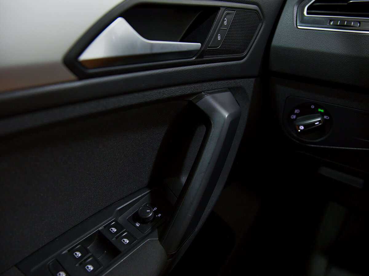 Volkswagen Tiguan, 2018 - 72 531 км. | Фото №8