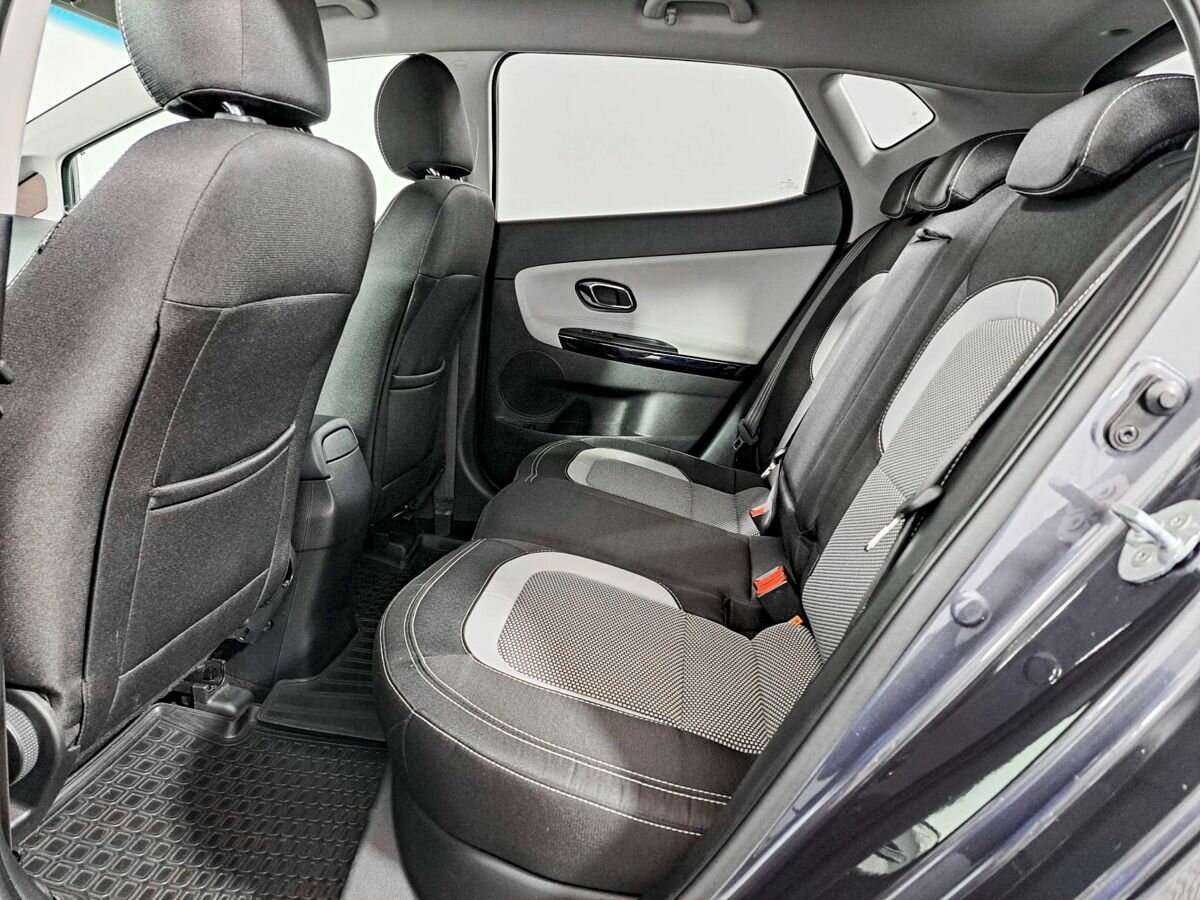 Kia Ceed, 2018 Фото №12