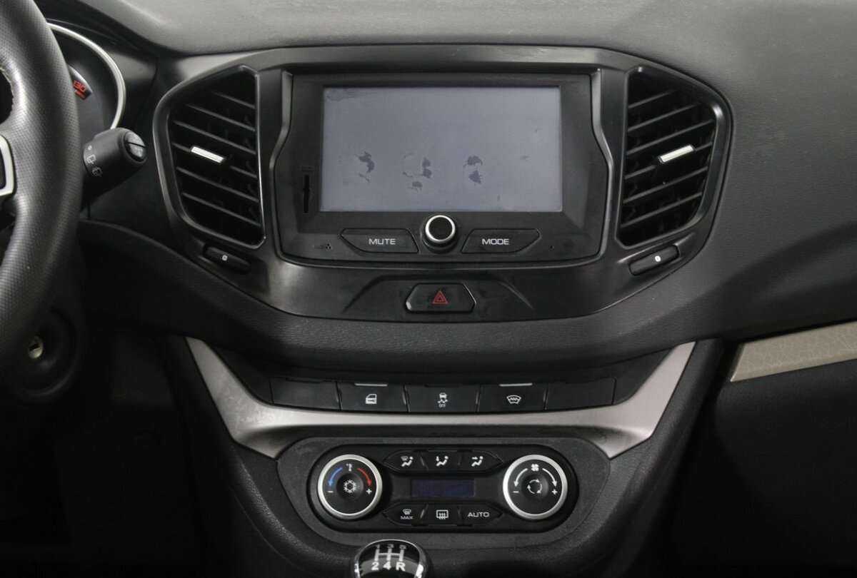 Lada (ВАЗ) Vesta SW, 2020 Фото №9