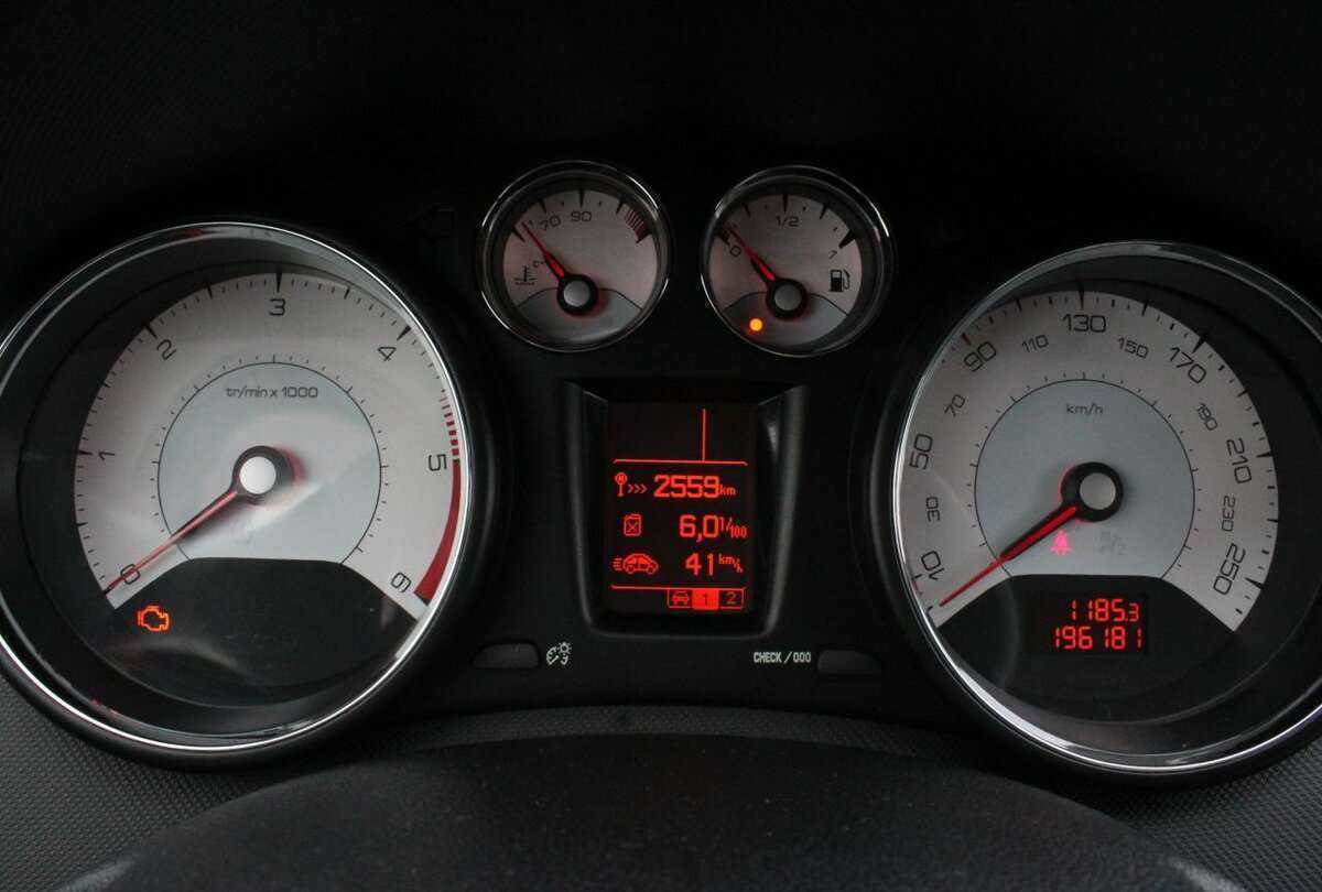 Peugeot 408, 2014 - 196 000 км. | Фото №8