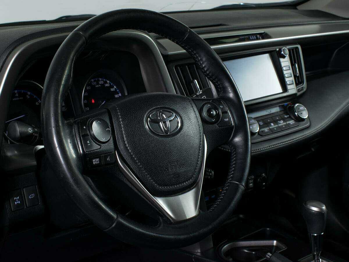 Toyota RAV4, 2017 Фото №14