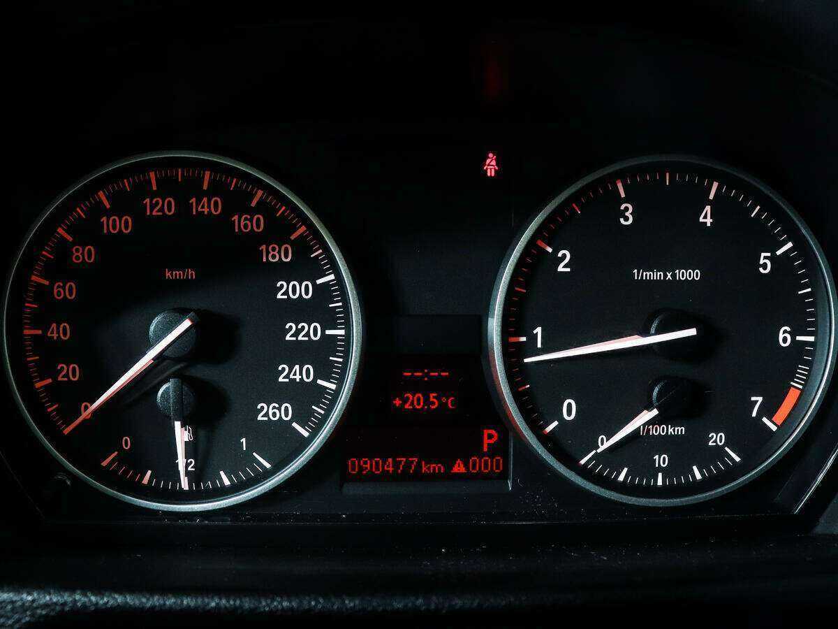 BMW X1 18i, 2013 Фото №11