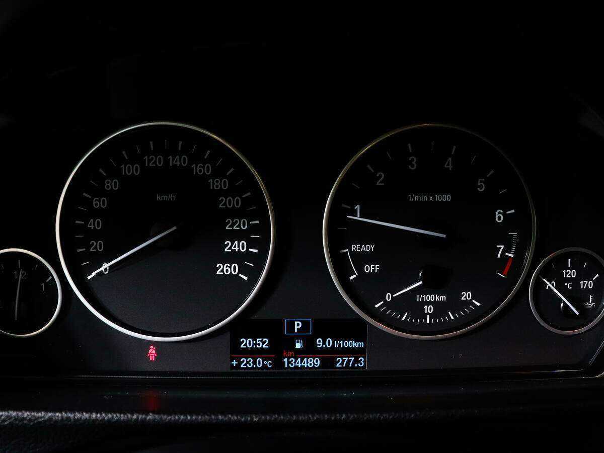 BMW 3 серии 316i, 2013 Фото №8