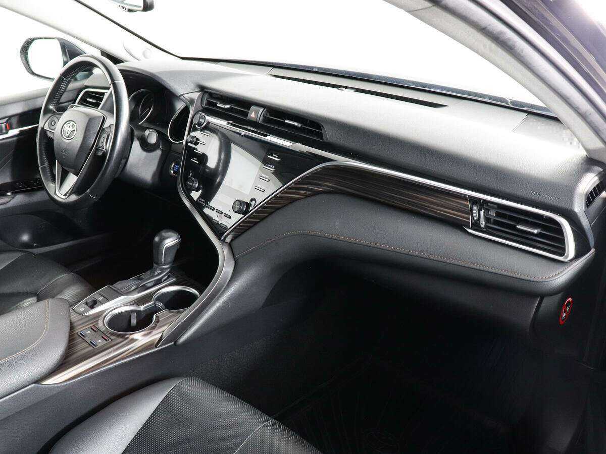 Toyota Camry, 2018 Фото №10