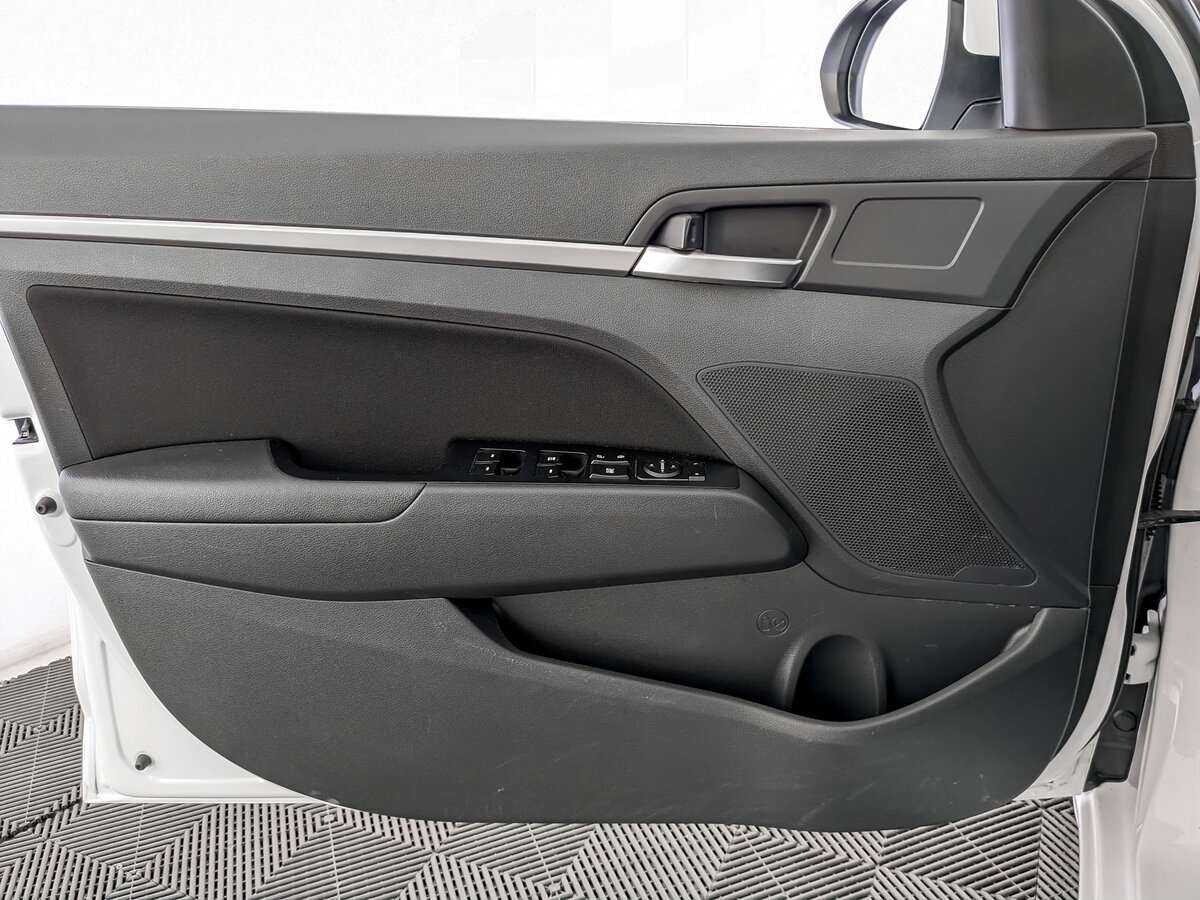 Hyundai Elantra, 2020 Фото №15
