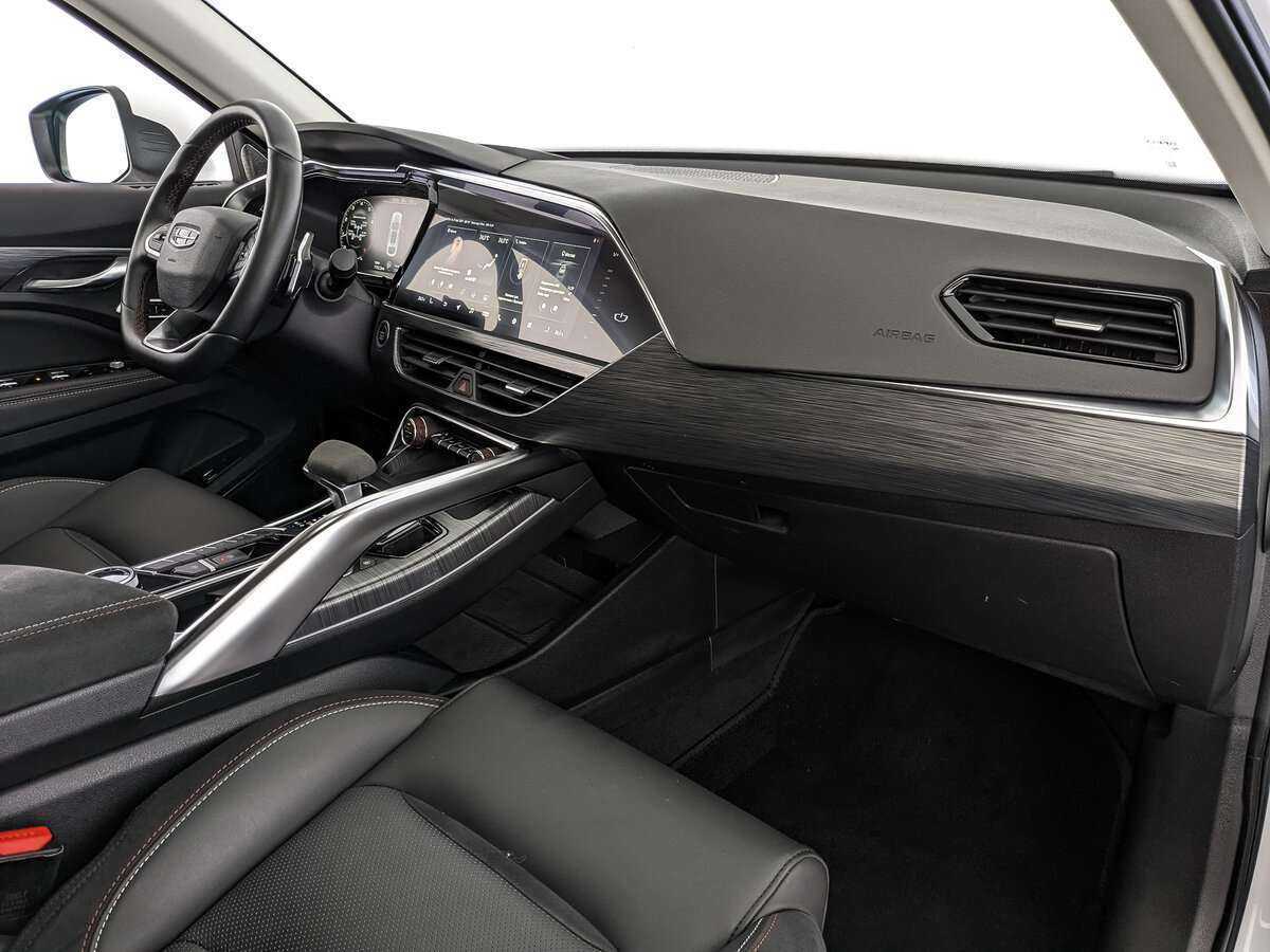 Geely Tugella, 2021 Фото №9