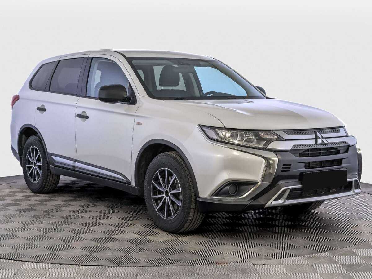 Mitsubishi Outlander, 2019 - 132 727 км. | Фото №3