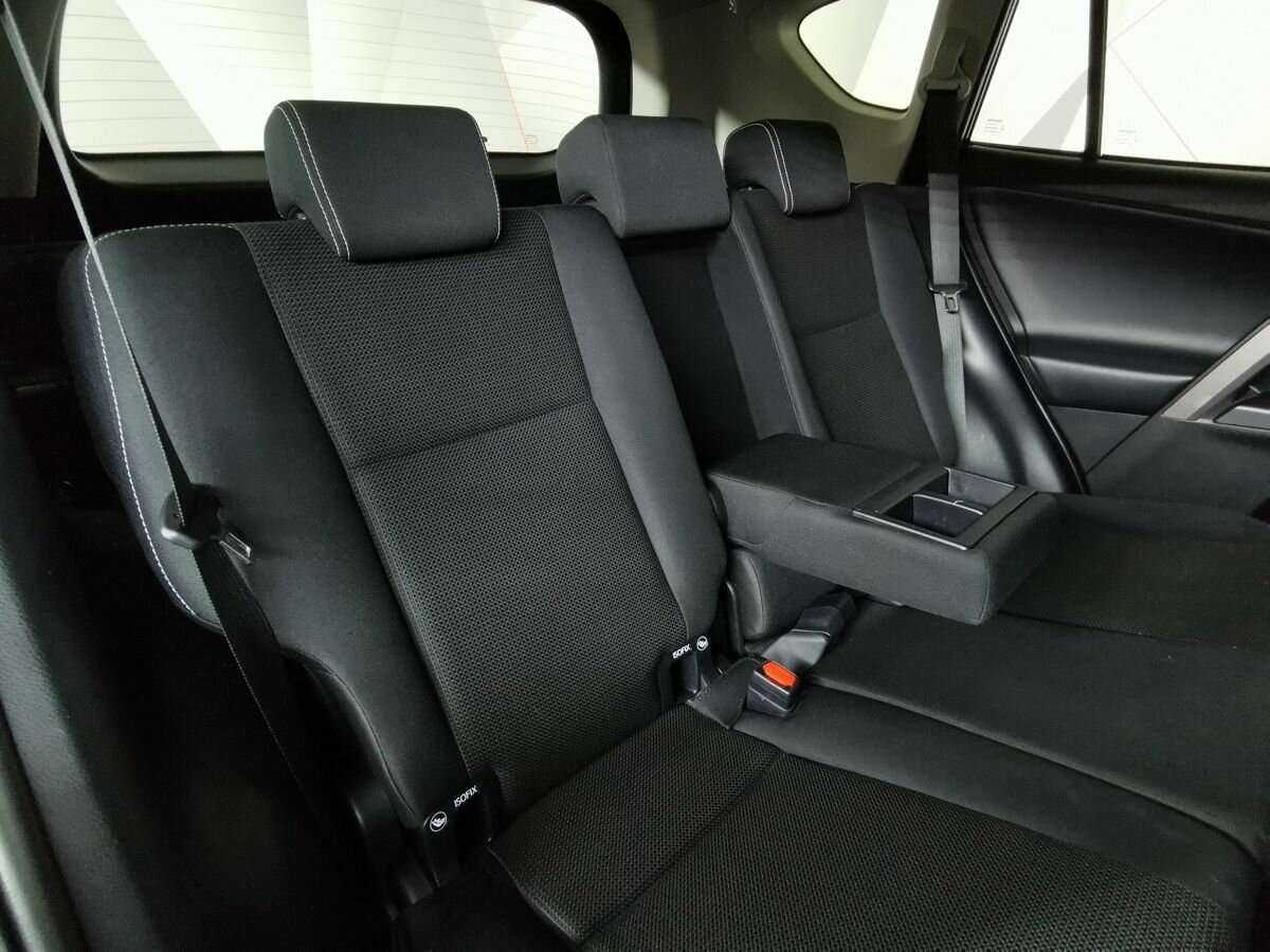 Toyota RAV4, 2018 Фото №13