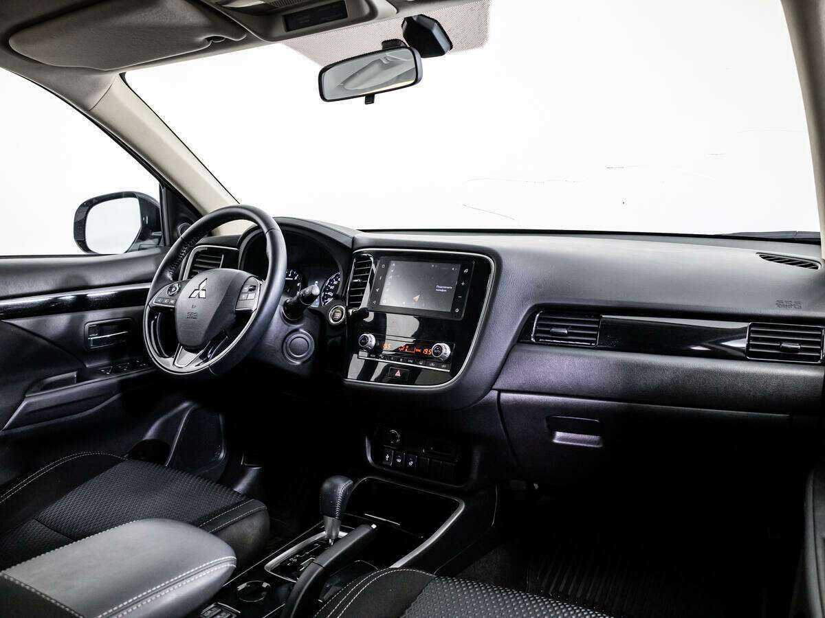 Mitsubishi Outlander, 2021 - 35 571 км. | Фото №8