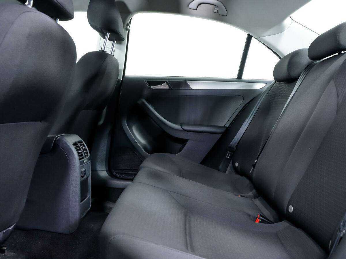 Volkswagen Jetta, 2015 Фото №11