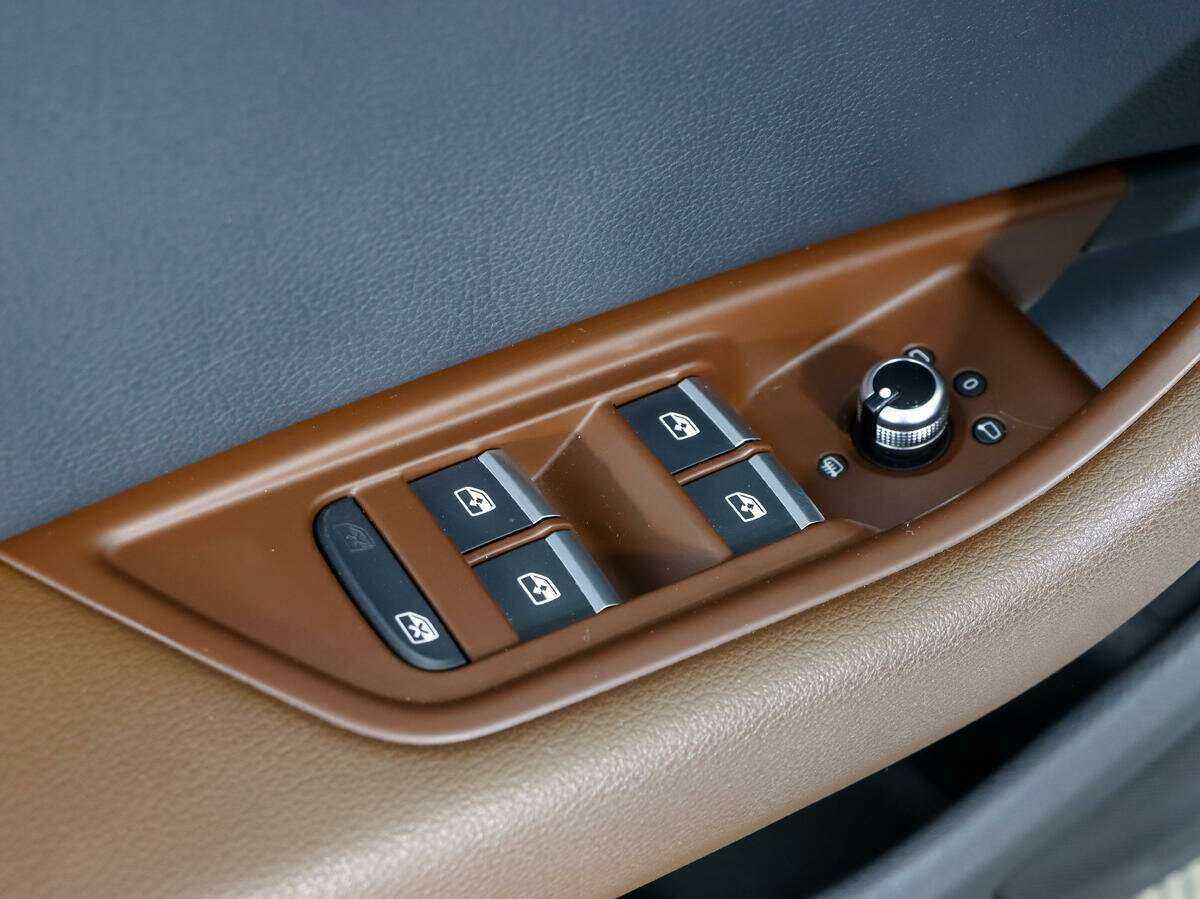 Audi A4, 2015 Фото №8