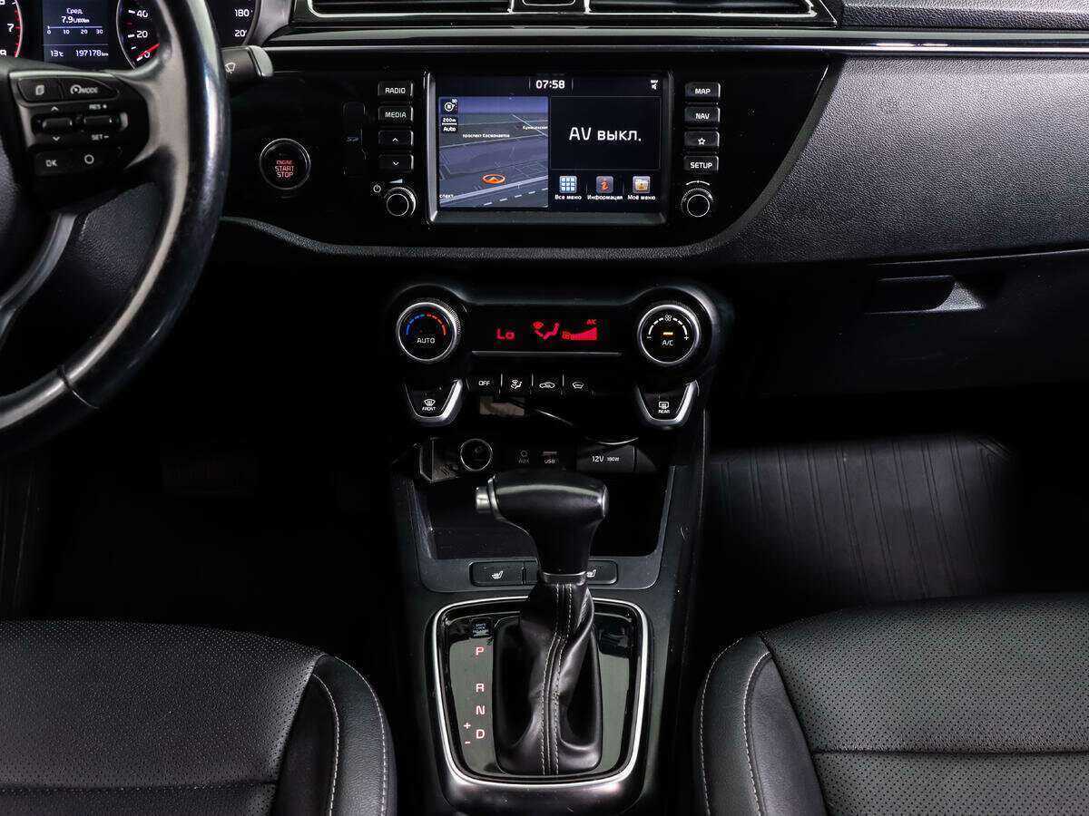 Kia Rio, 2018 Фото №10