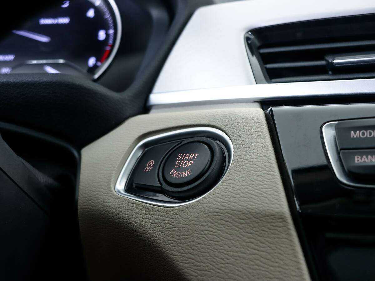 BMW X1 18d xDrive, 2019 Фото №12