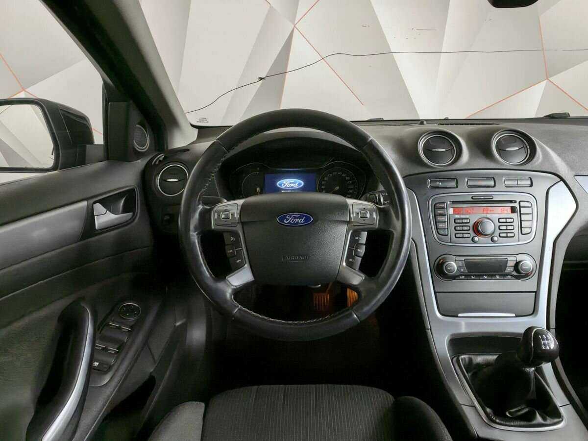 Ford Mondeo, 2014 Фото №15