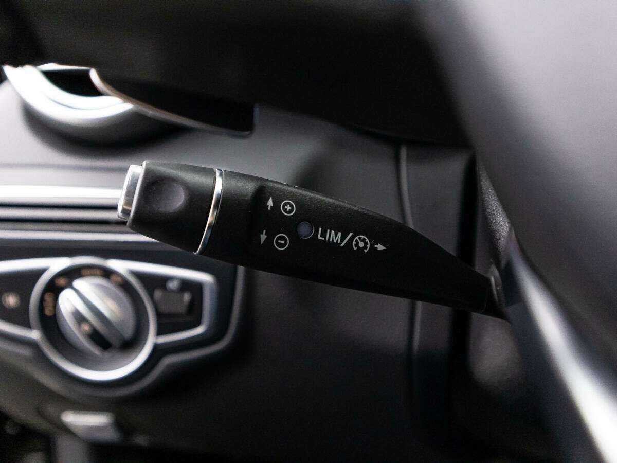 Mercedes-Benz C-Класс 200, 2018 Фото №20